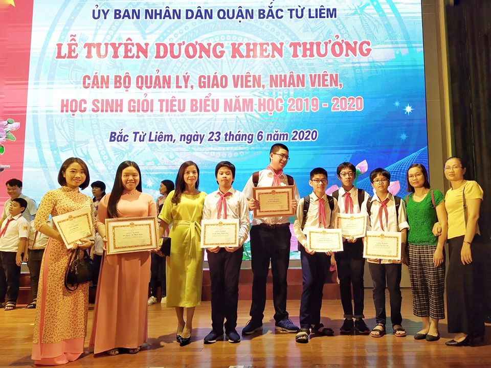 Mưa huy chương của đội tuyển WHS thi khoa học quốc tế HKISO 2020