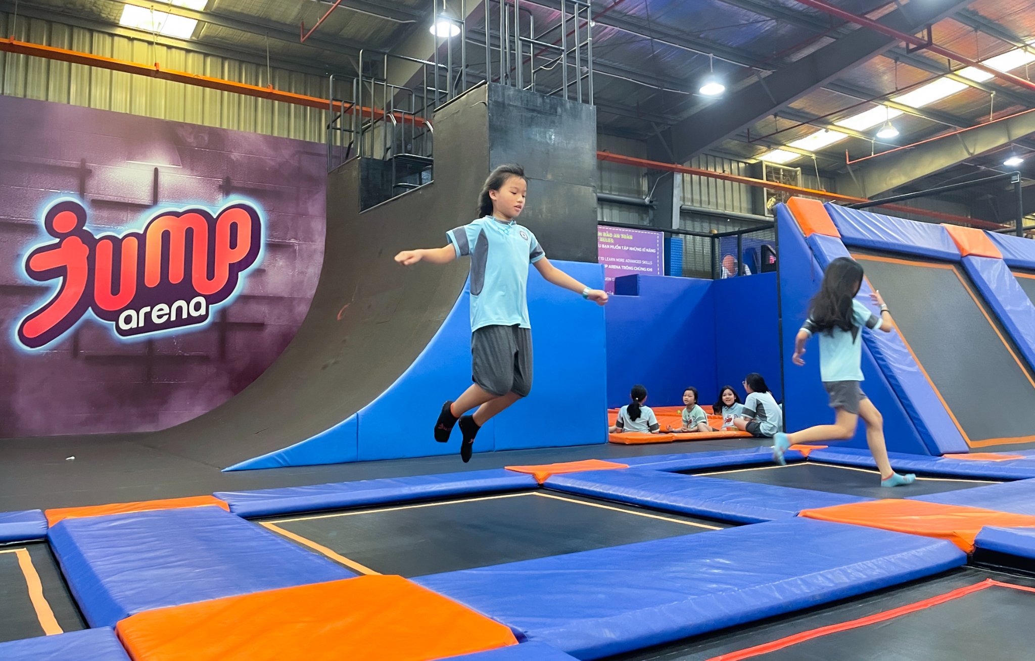 Dã ngoại HKII năm học 2021 – 2022, Khối 4, 5 tại Jump Arena