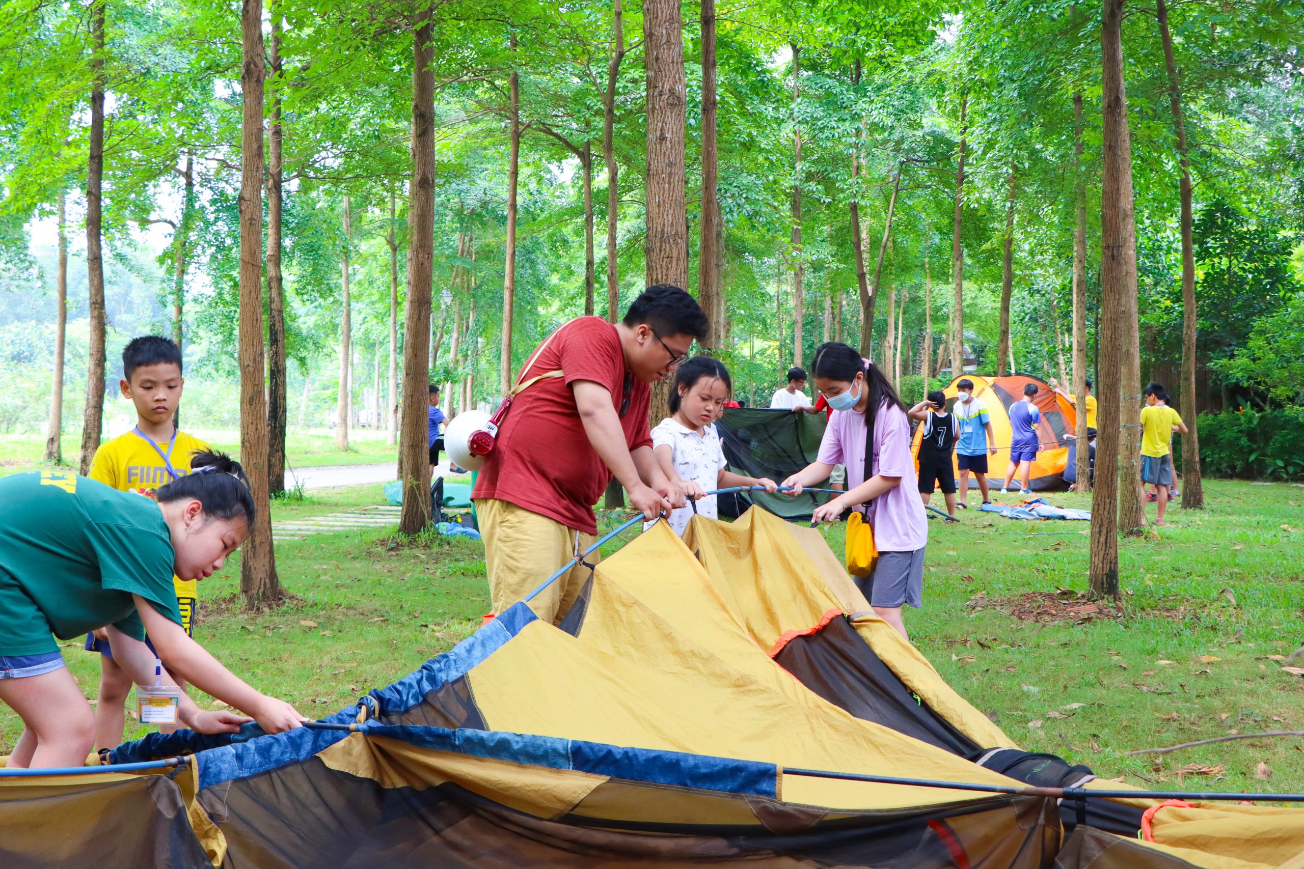 Chuyến dã ngoại sinh tồn 2 ngày 1 đêm cảu học sinh Camp Survival: Đi để trưởng thành