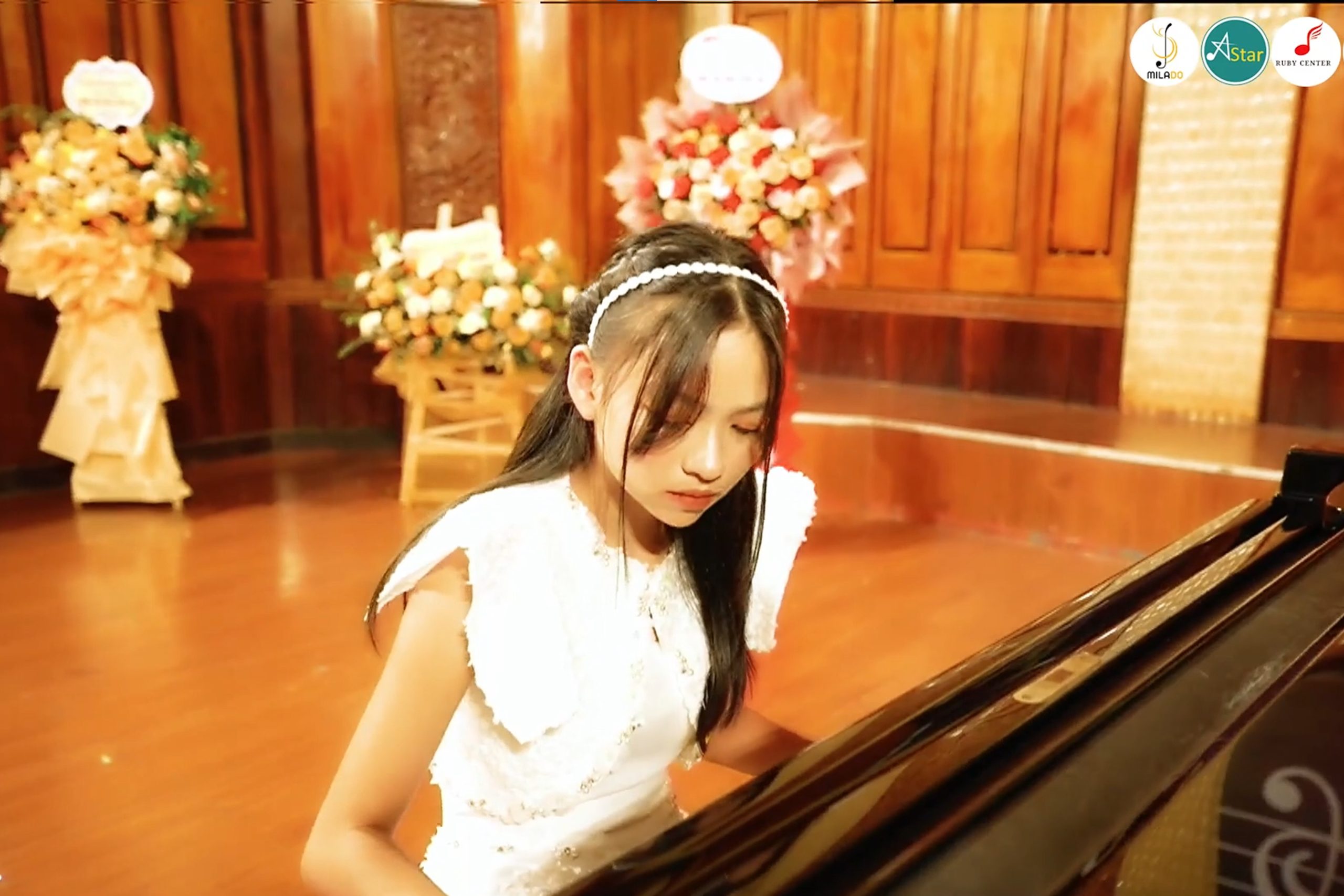 Ngôi sao sáng của CLB Piano trường Tây Hà Nội